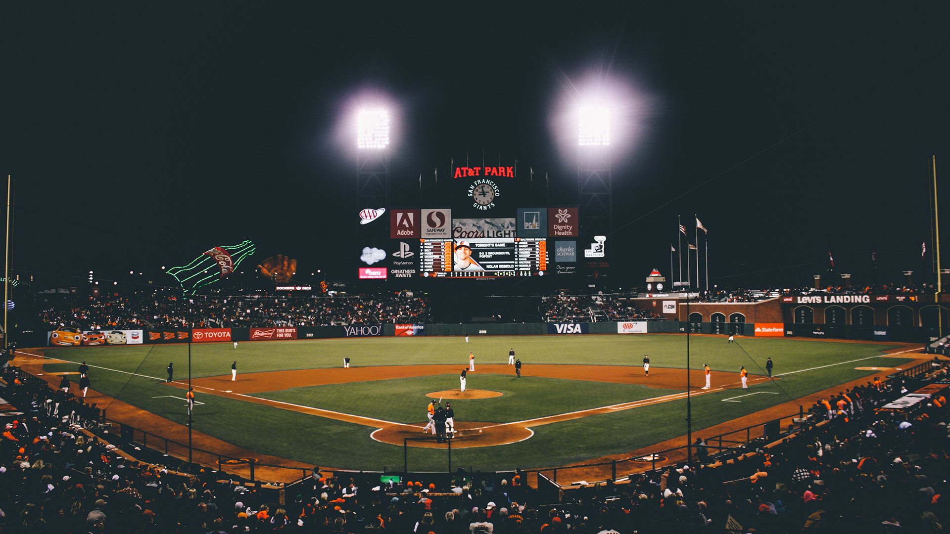 爱游戏体育-“英超迎来收官大戏，争冠局势备受关注”，英超总结